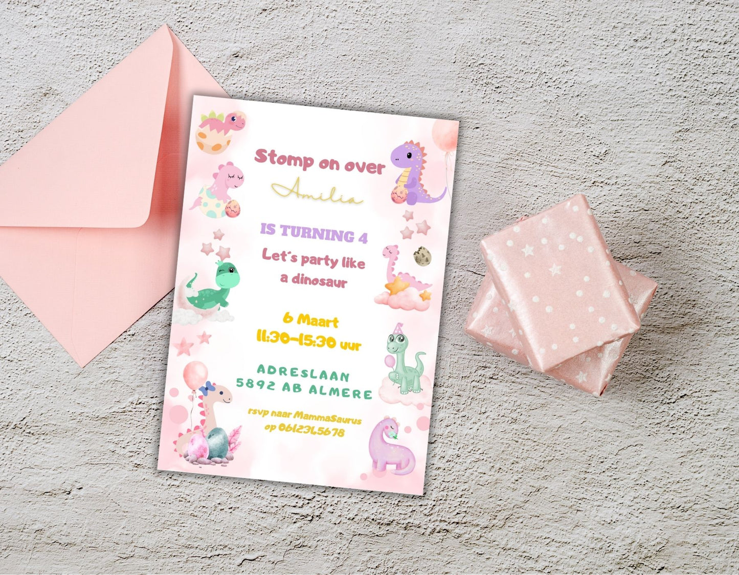 Roze dino uitnodiging